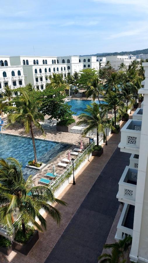 Marina Resort Waterfront Minh Phu Quoc Beach Swimming Pool Buitenkant foto