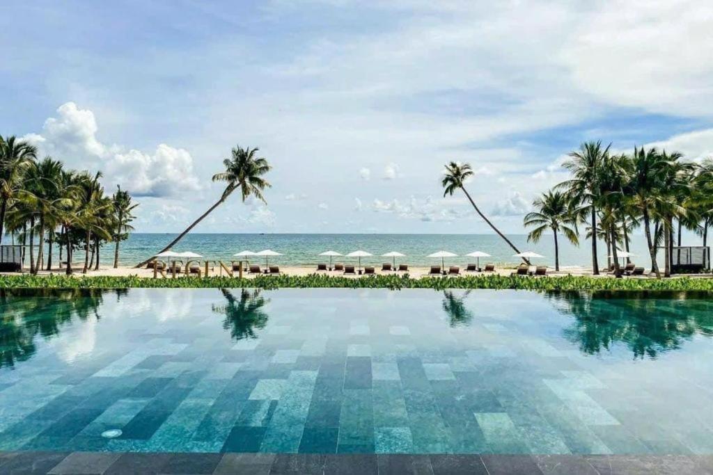 Marina Resort Waterfront Minh Phu Quoc Beach Swimming Pool Buitenkant foto
