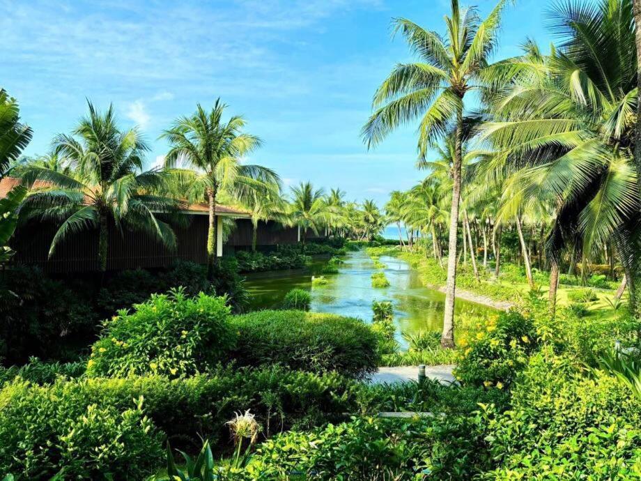 Marina Resort Waterfront Minh Phu Quoc Beach Swimming Pool Buitenkant foto
